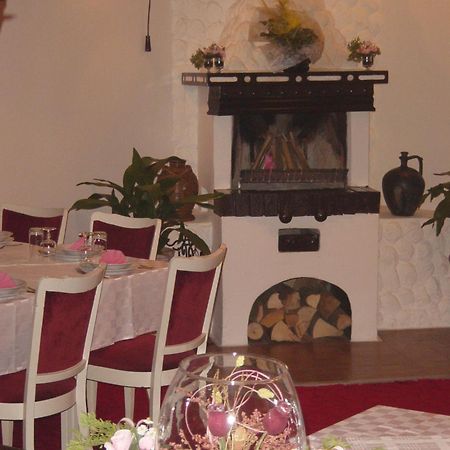 B&B Villa Pipacs Feketić Eksteriør bilde
